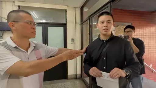 閩南狼遭中國公安局懸賞！警所作秀自首遭拒　網友嗆「有種去大陸」