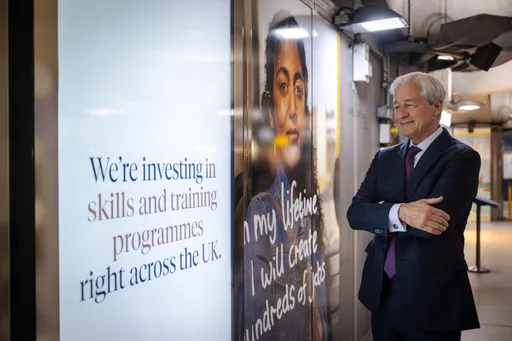 跨国金融总裁：最看不惯Z世代「这项要求」