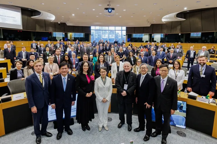 蕭美琴在歐洲議會留影。路透