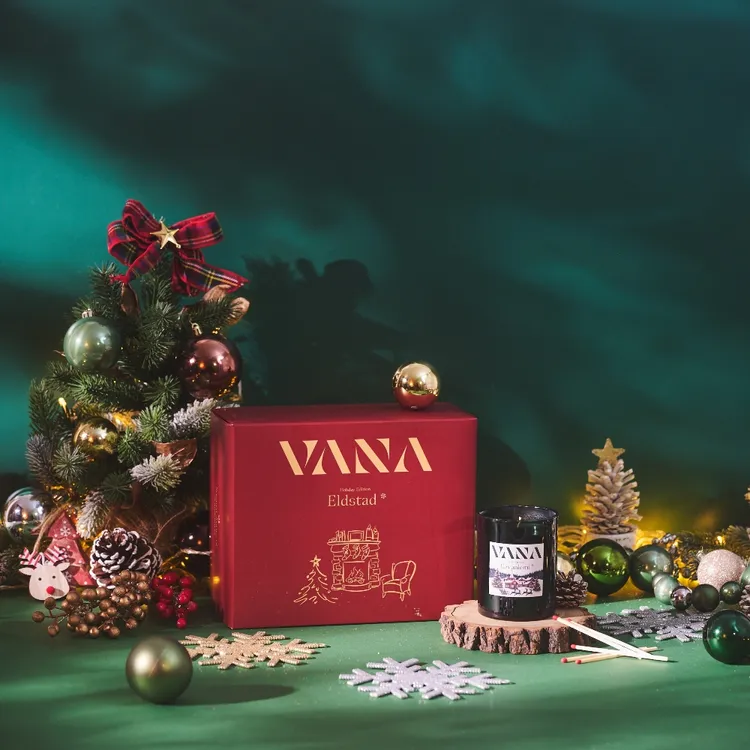 VANA聖誕限定香氛蠟燭禮盒（C-ROV香氛蠟燭+火柴盒），1090元。品牌提供