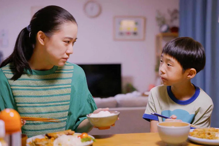 嶋田鐵太（右）戲外向蒼井優請教哭戲的祕訣。天馬行空提供