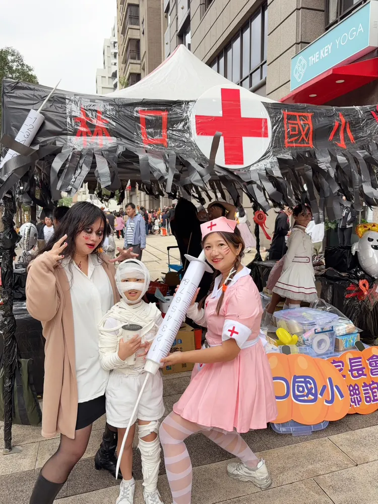 林口國小「紅十字」創意設攤化身補血站，相當吸睛。家長會提供