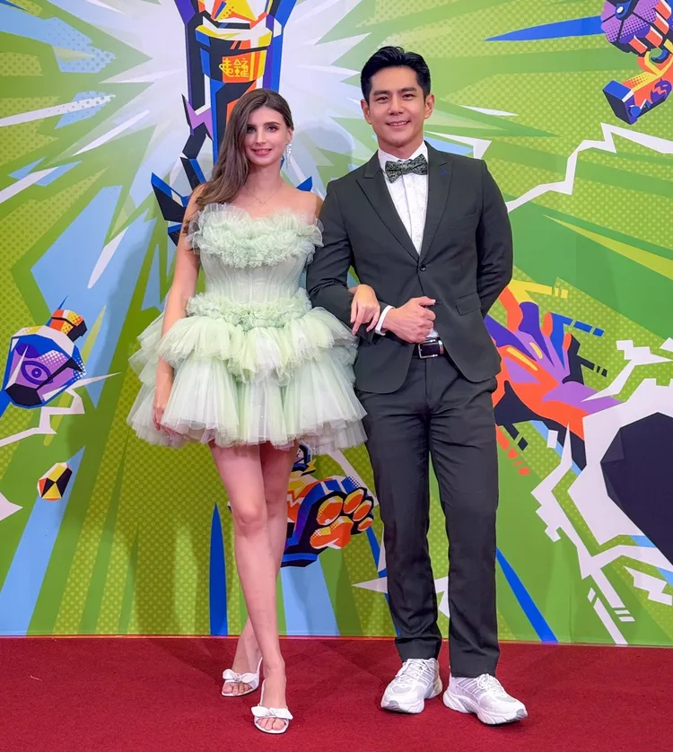 佳娜產後身材恢復神速。翻攝祖雄IG