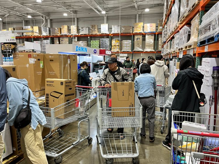 好市多黑五首日爆人潮！PS5、家電、和牛全降價　500品項瘋狂優惠