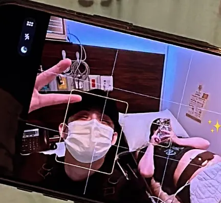 陈奕陪著老婆迎接女儿出生。翻摄陈奕IG