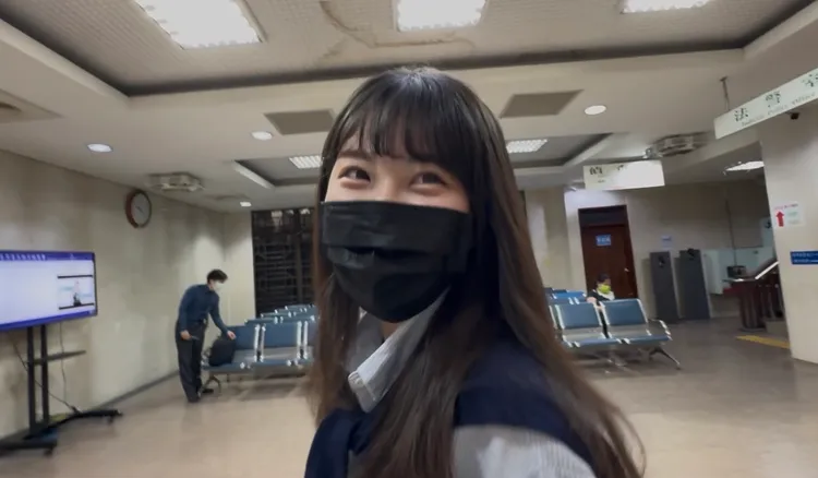 「仙塔律师」今日现身北院首度出庭。谢亚庭摄