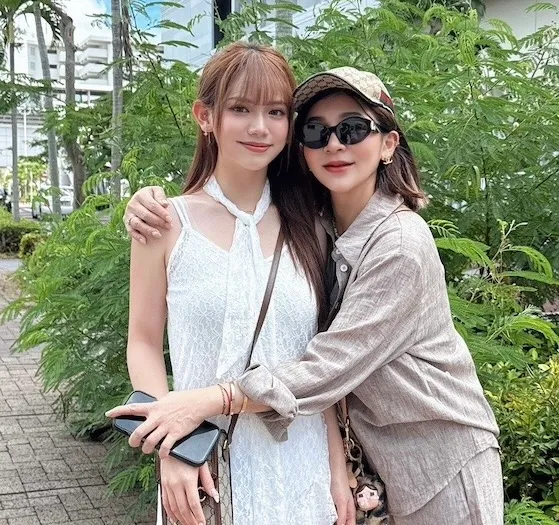 「最美星二代」黄于庭撞脸Lisa　王彩桦曝选婿条件