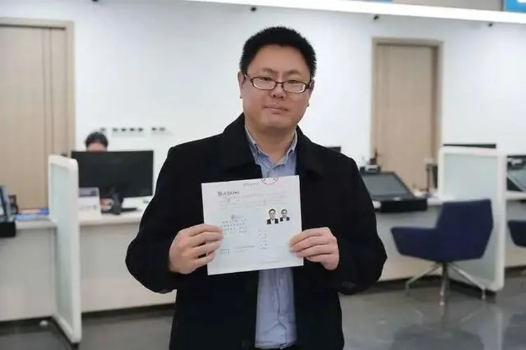 張立齊領有中國身分被撤銷台灣戶籍。翻攝自北京日報