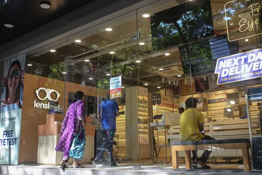 日本OWNDAYS也被併購　這家印度眼鏡公司怎麼辦到的？