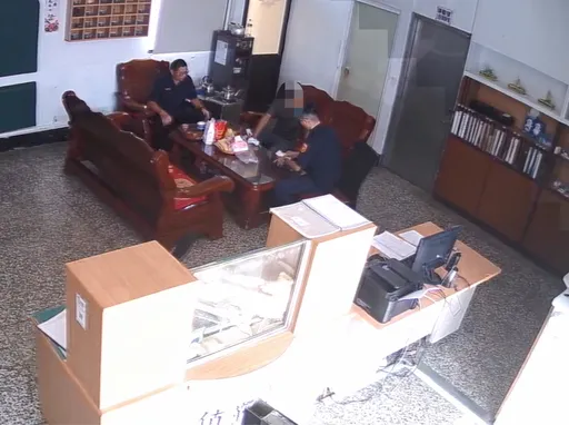 以善報善！屏東民眾拾金不昧　失主捐1. 5萬給慈善機構