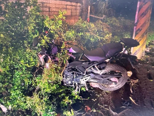 蘆竹重機騎士高速過彎失控　雙腿遭重壓骨折...頭部重創送醫不治