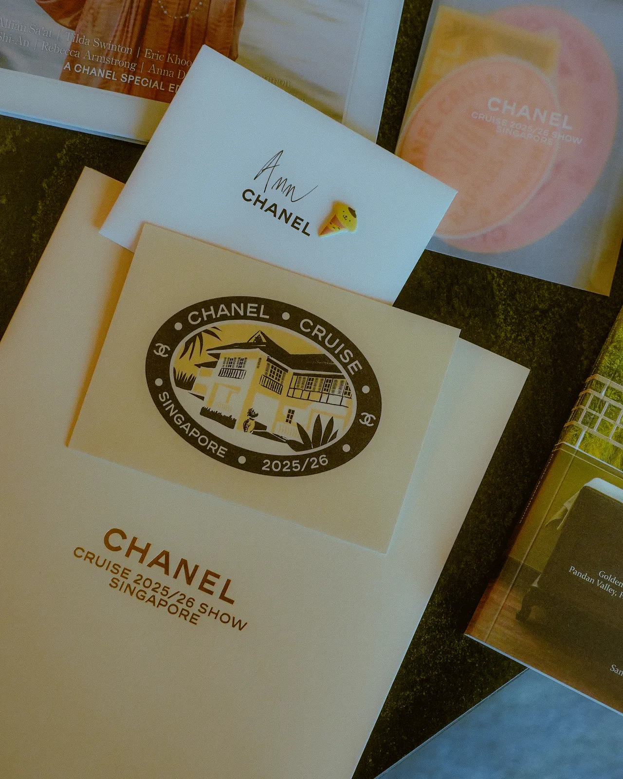 许玮宁受邀欣赏香奈儿大秀。品牌提供