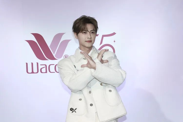 王子的经纪公司昨日发声明，宣布他全面暂停演艺活动。资料照