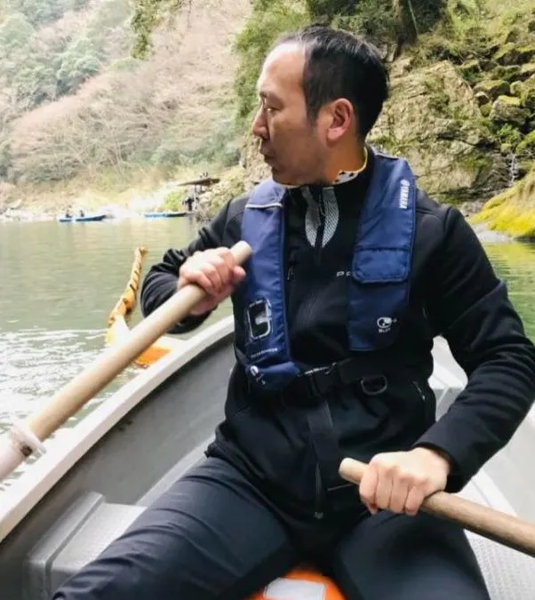 孙正华以自已角度拍老公划船的帅照。翻摄孙正华脸书