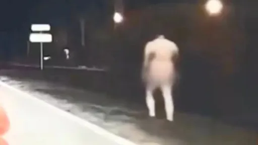小镇深夜白色身影游荡「看到鬼？」　竟是他摄氏2度玩裸奔