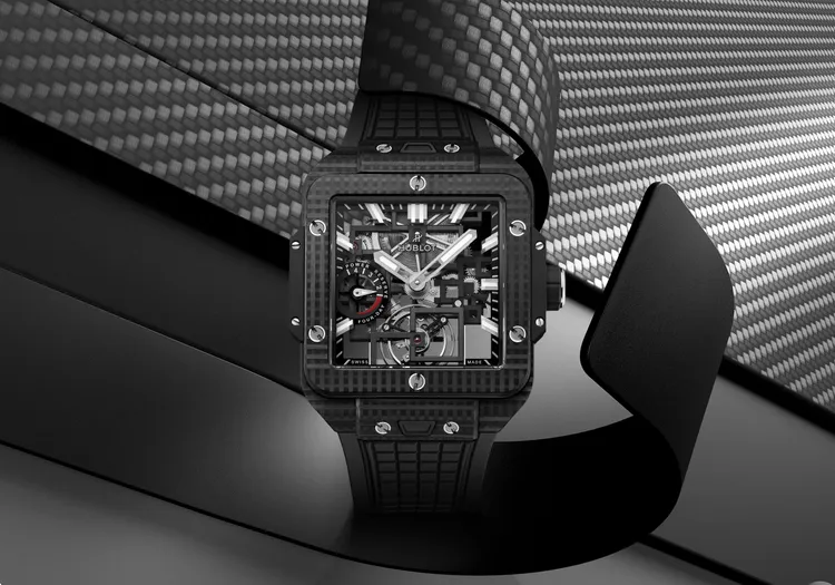 HUBLOT SQUARE BANG 陀飛輪四日動力儲存腕錶，42mm，3D碳纖維錶殼，藍寶石水晶錶盤，黑色立體橡膠錶帶，MHUB6023自製手動上鍊動力儲存鏤空陀飛輪機芯，動力儲存4日，防水深度30米，322萬6000元。品牌提供
