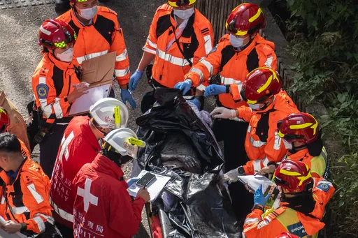 89具遗体焦黑难辨！香港宏福苑大火疑涉贪　港廉署逮11人