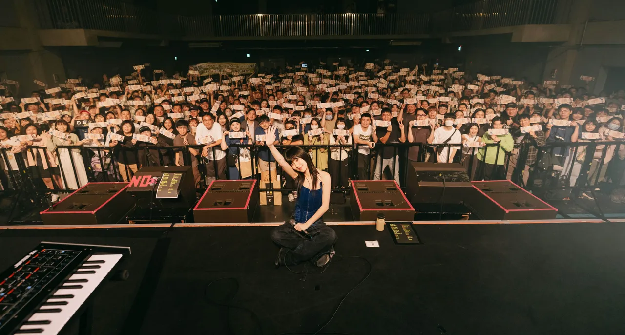 白安感谢粉丝选择她。相信音乐提供