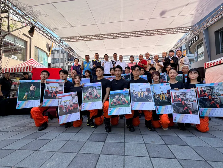 現場合影。翻攝畫面