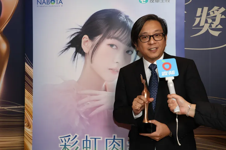 蔡孟哲總經理得獎感謝全體同仁的努力。特勤中心攝