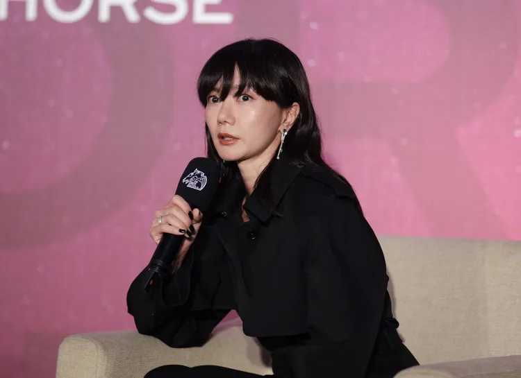 裴斗娜分享當演員的心路歷程。彭欣偉攝