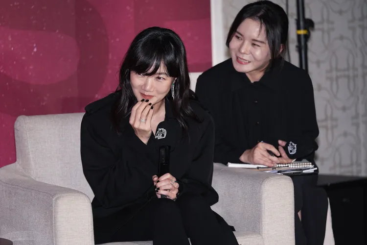 裴斗娜笑了。彭欣偉攝