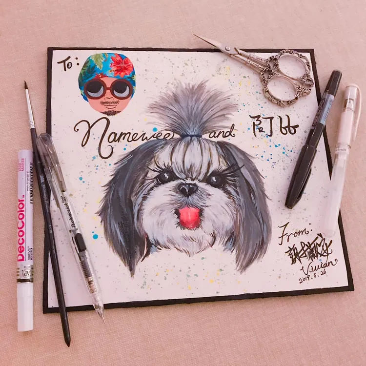 謝薇安曾親手繪製黃明志愛犬畫作，作為合作《哥抽菸》MV的紀念禮物。翻攝謝薇安臉書