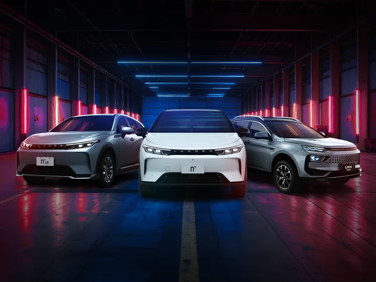 自12月1日至12月31日止，凡入主LUXGEN任一旗下燃油或純電車系，即可享有「100萬分期0利率方案」，指定車型再加碼「乙式車體保險」。業者提供