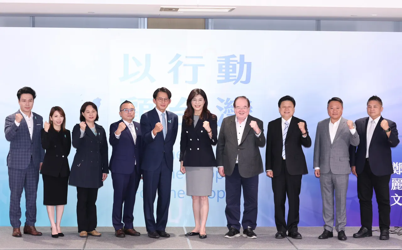 国民党主席郑丽文、民众党主席黄国昌「以行动顾台湾—主席高峰会谈」。庄宗达摄