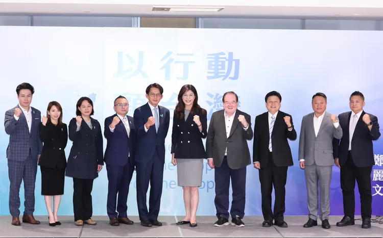 國民黨主席鄭麗文、民眾黨主席黃國昌「以行動顧台灣—主席高峰會談」。莊宗達攝