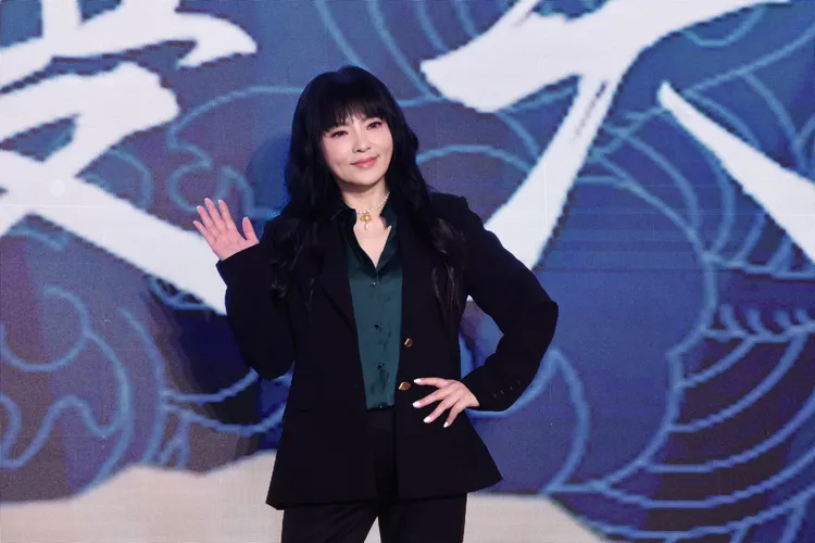 作家謝知橋開玩笑稱看完星座書就退，唐綺陽霸氣回應。莊宗達攝