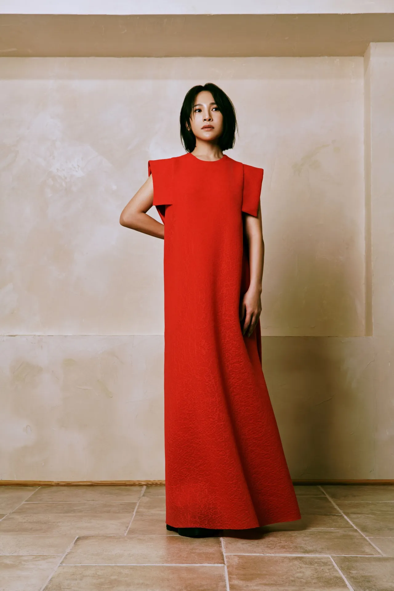 梁文音于屏东跨年演唱会演绎多首动人情歌。翻摄画面