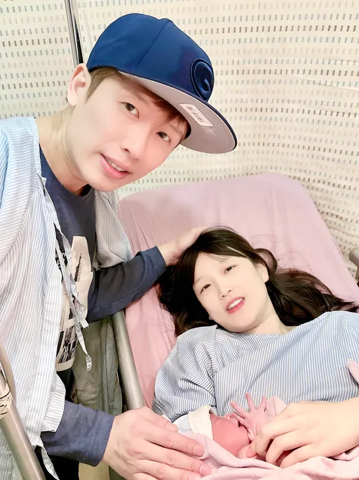 恭喜！徐亨爱徒喜获千金　从认识到闪婚生女只花1年1个月