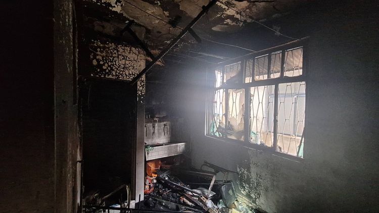 竹市民宅疑神明廳起火　獨居屋主外出躲過一劫