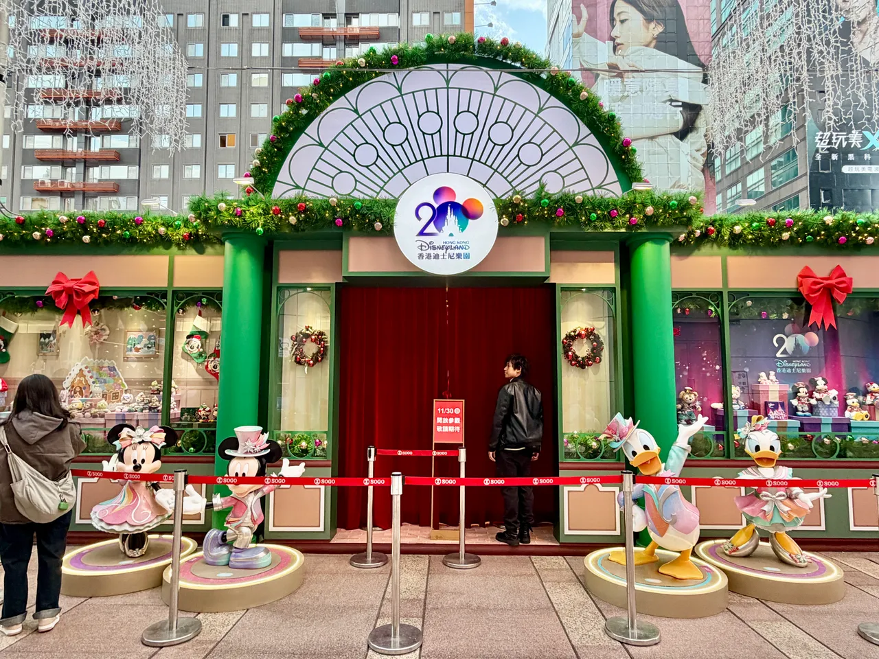 香港迪士尼20週年拍照小屋將於11月30日起開放。莊偉祺攝