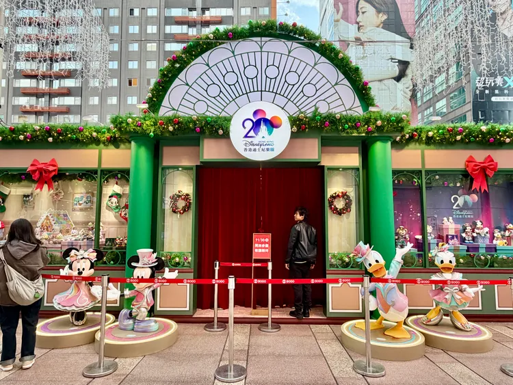 香港迪士尼20週年拍照小屋將於11月30日起開放。莊偉祺攝