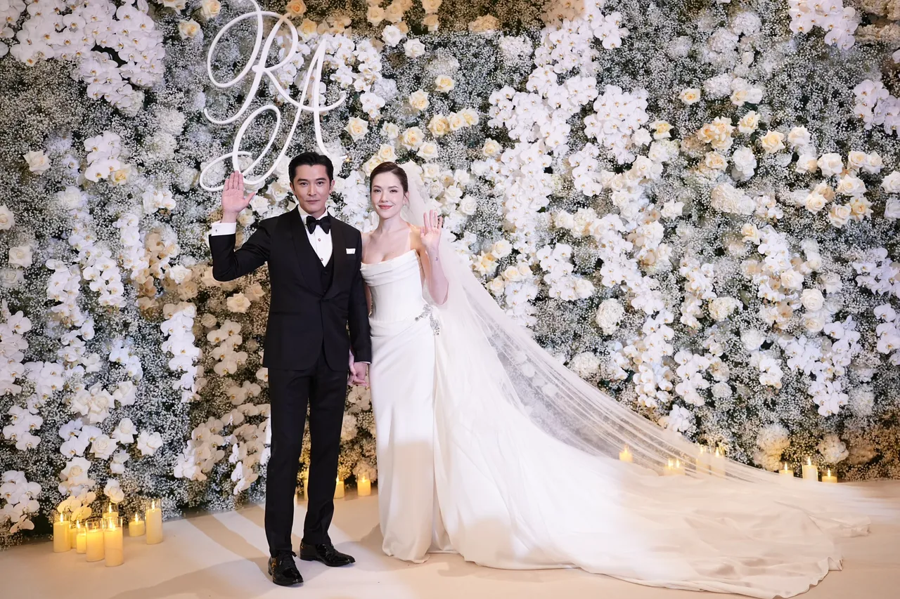 邱泽（左）和许玮宁婚礼太梦幻。彭欣伟摄