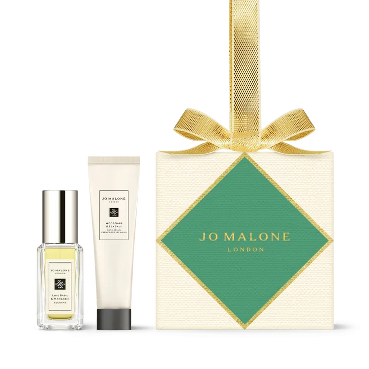 Jo Malone London全新放玩派對系列聖誕松木綠香氛掛飾，1650元。品牌提供