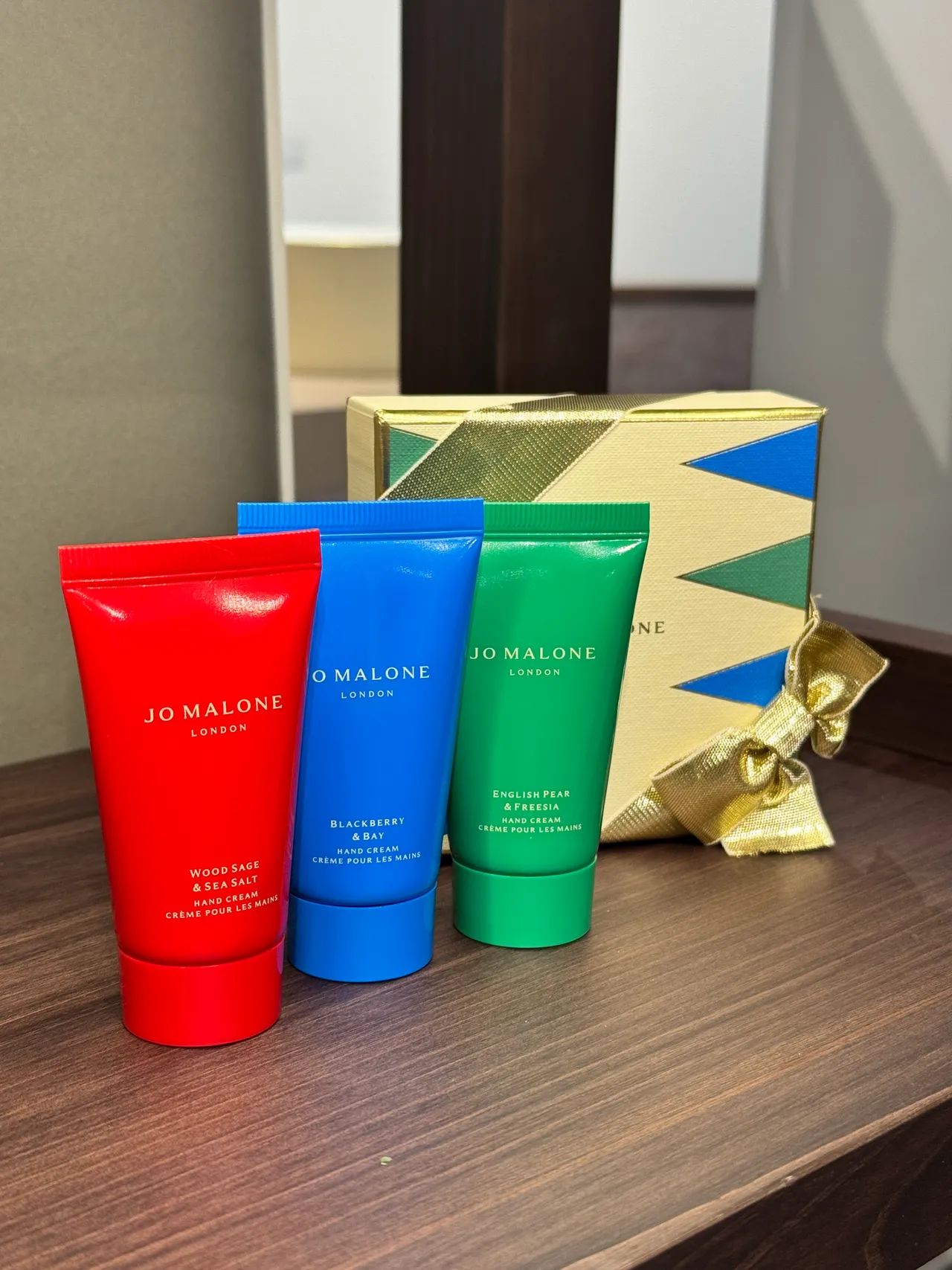 Jo Malone London全新放玩派对系列经典护手霜组，2750元。张家玲摄