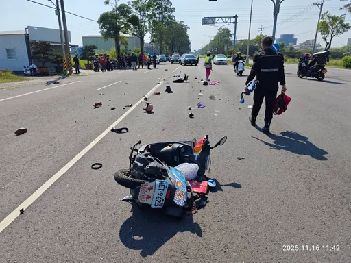 台南善化2機車相撞！坐墊噴飛零件滿地　1死1重傷
