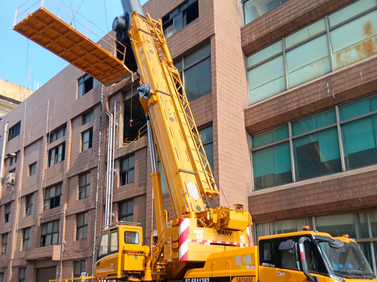 海霸王高雄分公司驚傳工人墜樓不治　勞工局勒令停工開罰並移送法辦