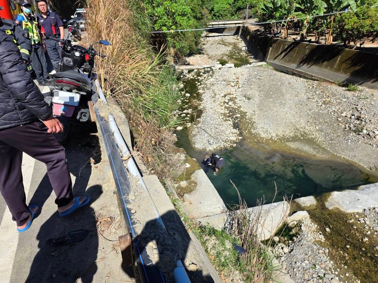 台北19歲女大生騎機車衝武嶺 行經台中疑疲勞駕駛自撞護欄亡