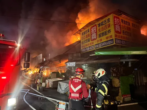 桃園南門市場大火！狂燒6小時撲滅　市府開會研商因應對策