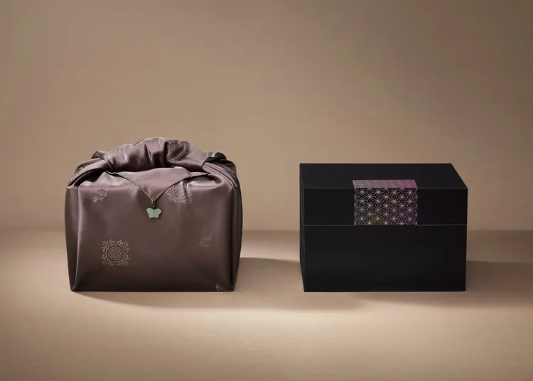 THE WHOO APEC還幼膏CEO贈禮。品牌提供