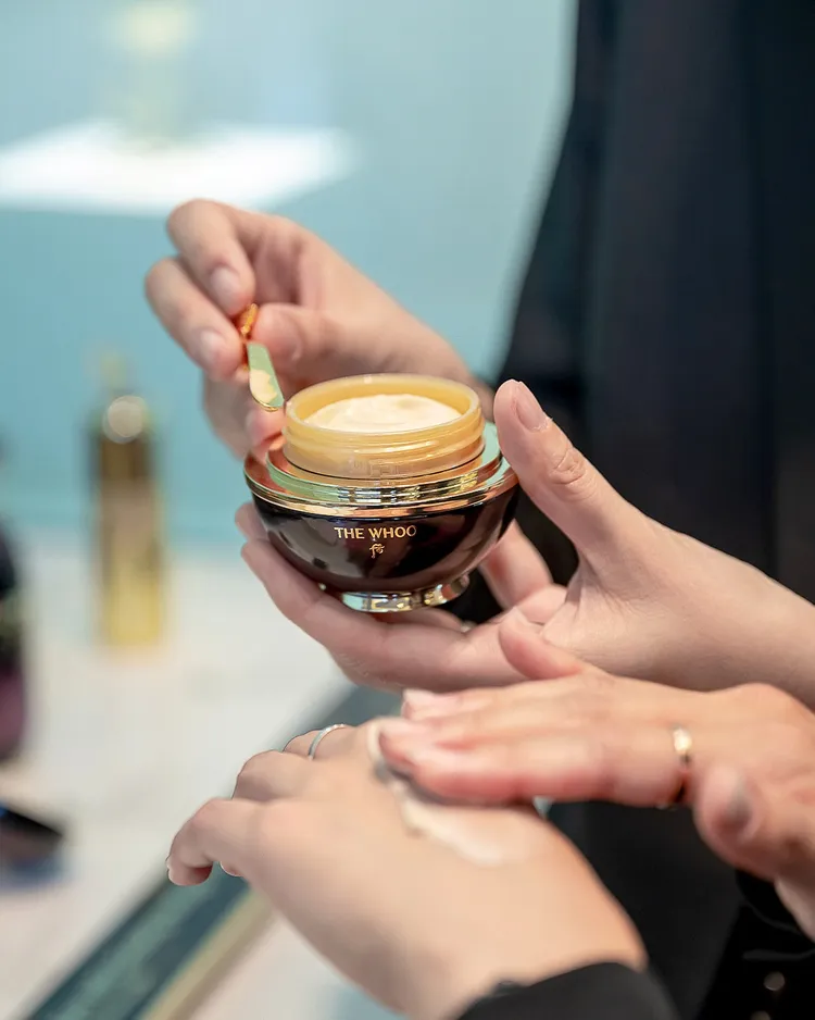 THE WHOO還幼膏質地。品牌提供