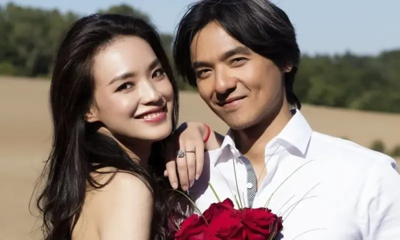 舒淇（左）首度澄清与老公冯德伦不是「顶客族」，婚后一直希望生孩子。摘自IG