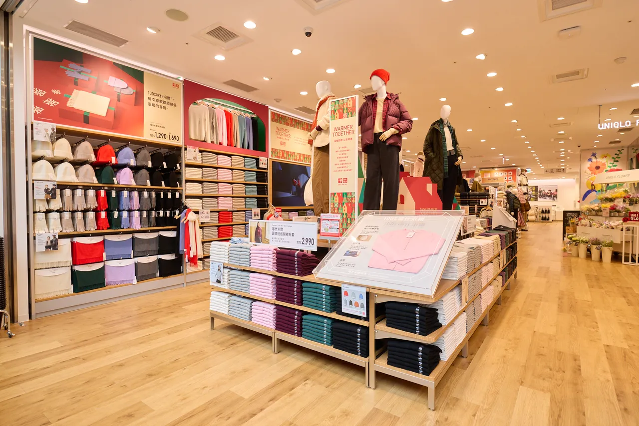 UNIQLO西门店从B2F横跨至2F，拥有560.9坪的宽敞空间。品牌提供