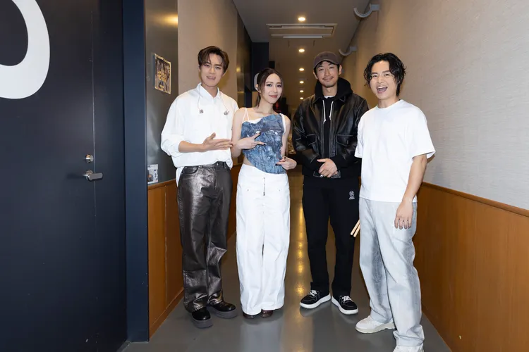 日劇男神藤岡靛（右2）驚喜現身告五人演唱會。相信音樂提供