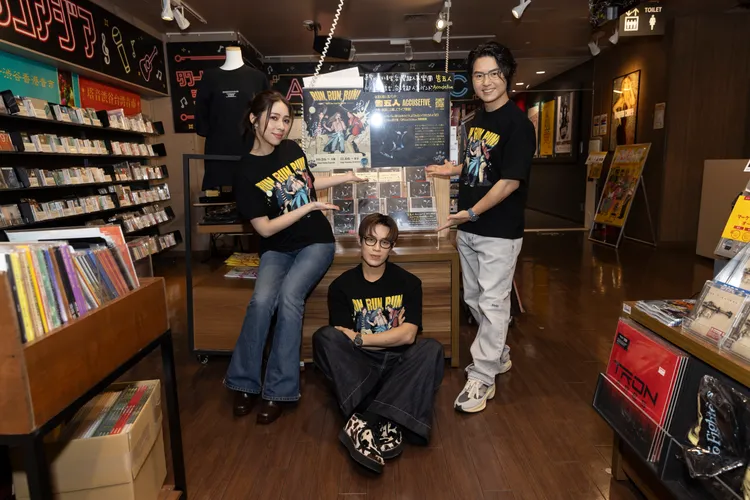 告五人於TOWER RECORDS 澀谷店舉辦歌迷見面會。相信音樂提供