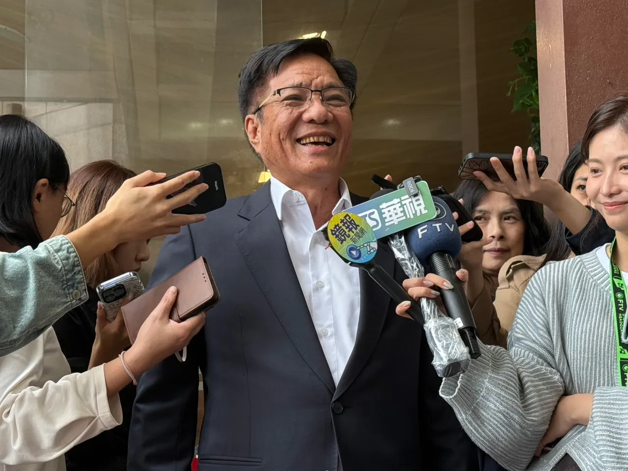 嘉義縣議員黃榮利也完成黨內初選嘉義縣長登記。記者葉家瑋攝